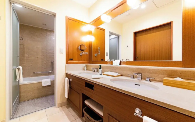 Grand Empire Hotel
