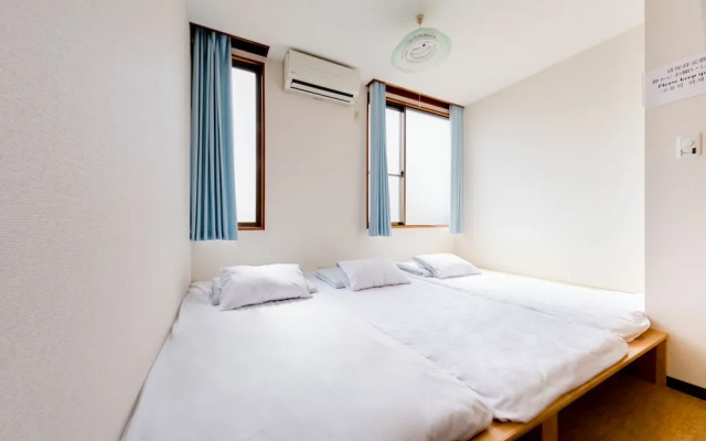 Yolee Guest House