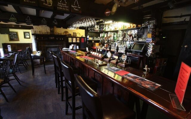 The Oxenham Arms