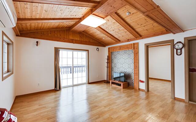 Mungyeong Sunflower Pension&camping Site