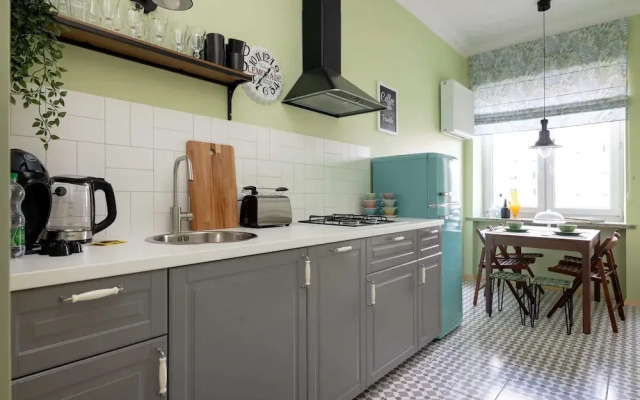 Hala Mirowska Stylish Apartment