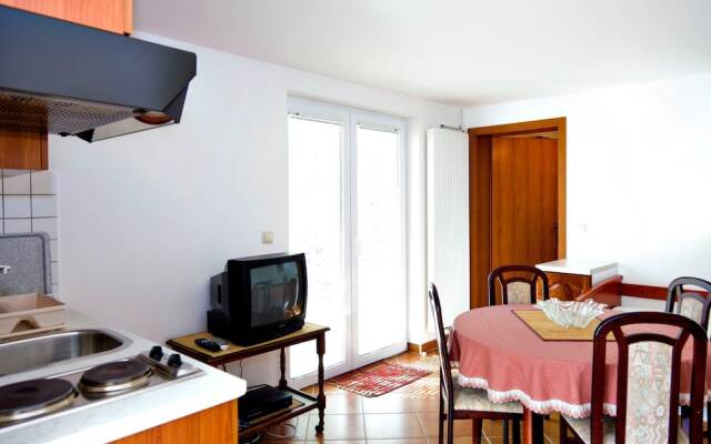 Apartments Sladojevic