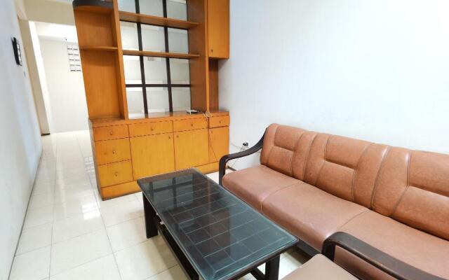 OYO 90075 Feliz Hotel