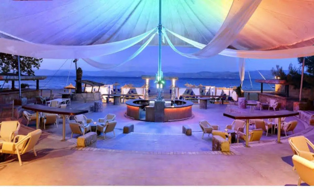 Island Beach Resort Annex