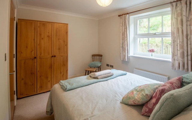 Modern 2-Bed Flat In Tavistock Centre