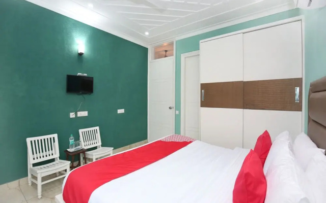 OYO 13130 Dream Nest