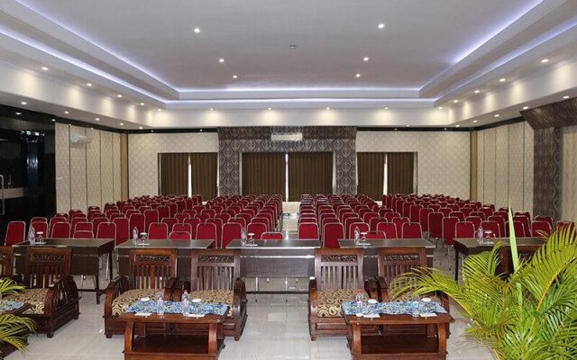 Grand Mutiara Hotel