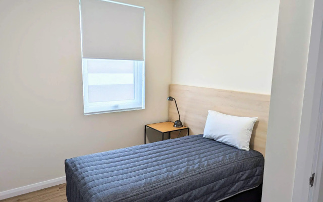 Mayfair Plaza Motel
