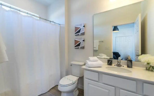11 Bedroom 9.5 Bathroom 4792sq Foot Villa