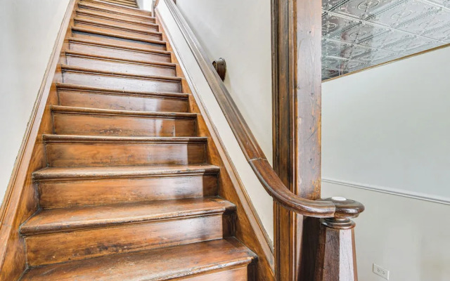 5 Mi to Dtwn: Ukrainian Village Apartment!