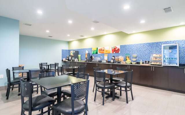 Quality Inn & Suites Alma - Fort Smith Northeast