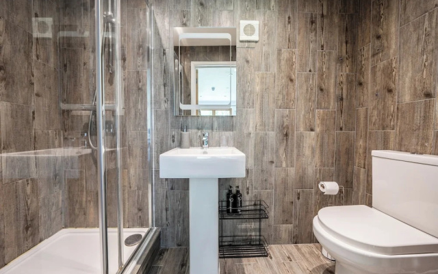 Modern Peaceful Open Plan 1-bed Apartment Rutland