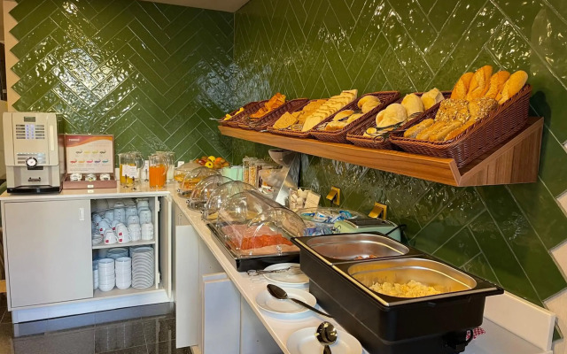 Hotel Sete Colinas