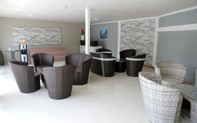 Zamrud Hotel by OYO Rooms