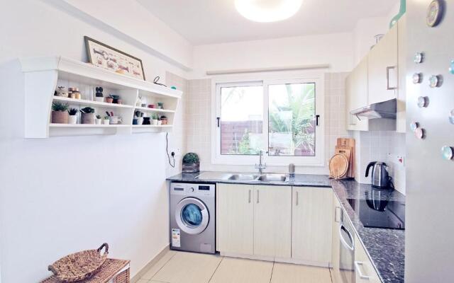 Nissini Shell, 3 bedroom villa with private pool at Nissi Beach