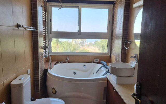 Impeccable 3-bed Villa in Tala - Paphos