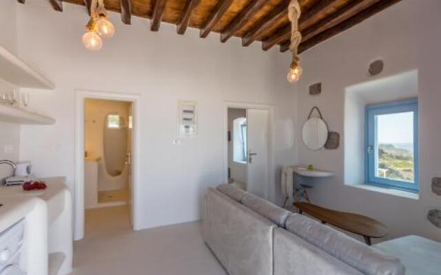 Plaka Suites