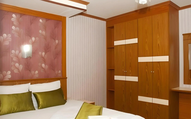Sorrento Hotel and Residence