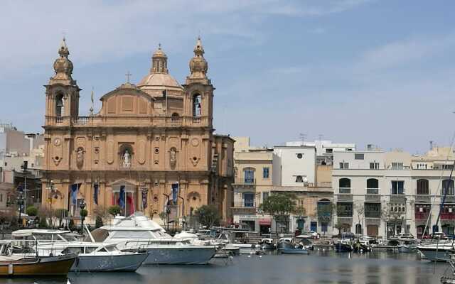 Sunrise Yacht Marina - Sliema Valletta