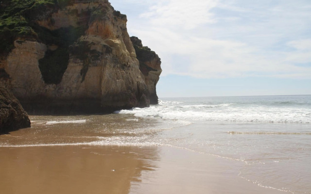 Villa Linda, Alto da Ria