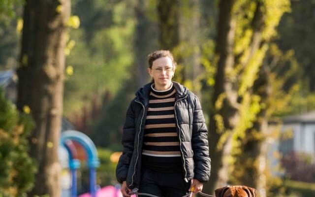 Modern chalet with a dishwasher, located in Park De Veluwe