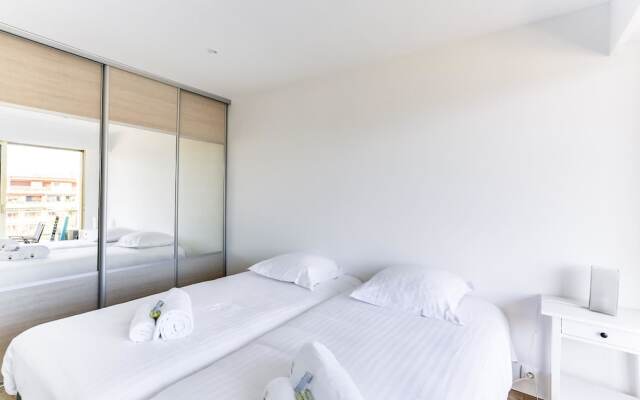 Navarre Apartment 1