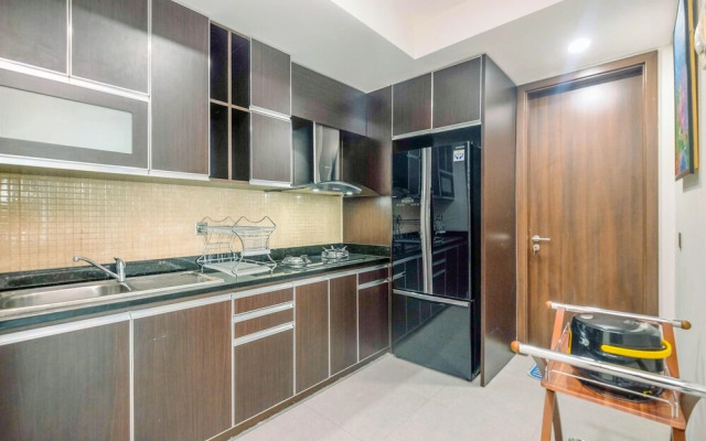 Stunning And Strategic 2Br Kemang Village Apartment