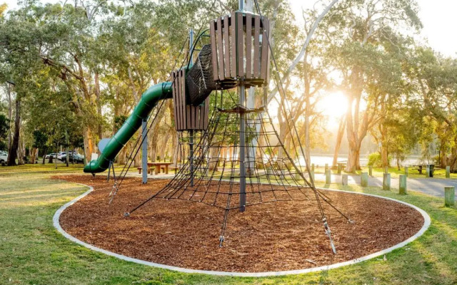 Woolgoolga Lakeside Holiday Park