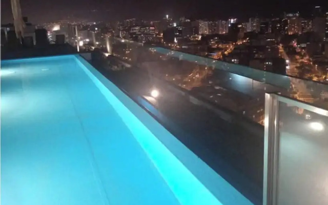 Relax and Work at Miraflores