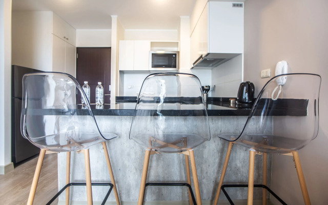 Modern Lofts in Grau Building by Wynwood-House