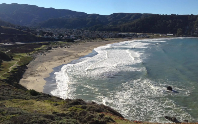 Pacifica Beach Hotel