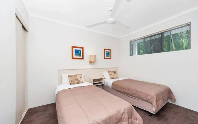 2 Bedroom Red Cowrie Apartment Palm Cove