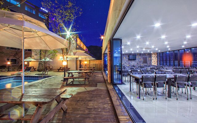 Doya Family Hotel
