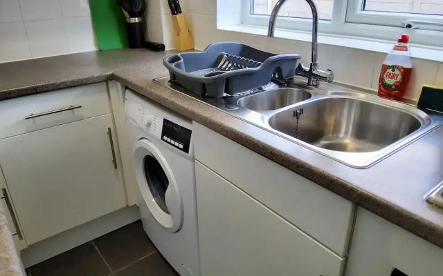 Charming 2-bed Apartment Located in Elham Norwich