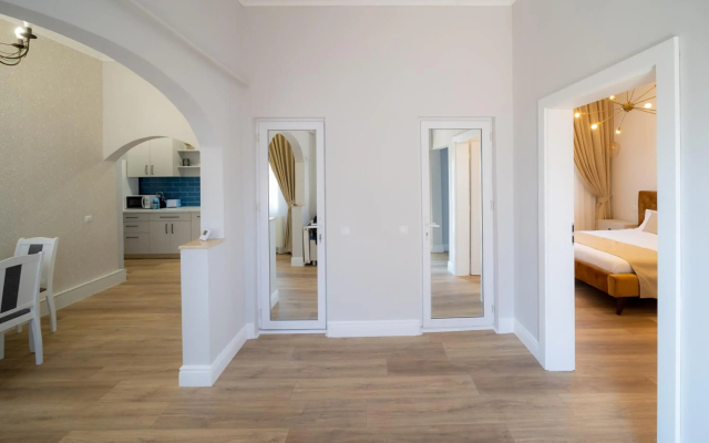 BlueSky Ultra-Central Premium Apartment