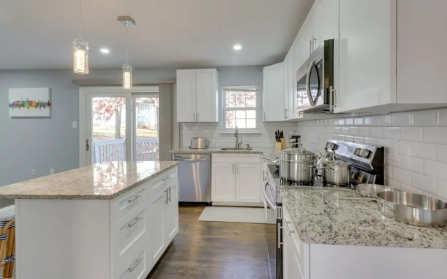 8 Mi to National Mall: Quiet Cheverly Apt