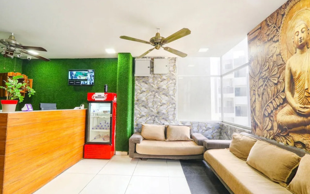 OYO Townhouse 1019 Galaxy Suites