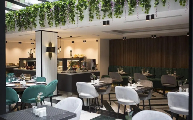 Emens Hotel