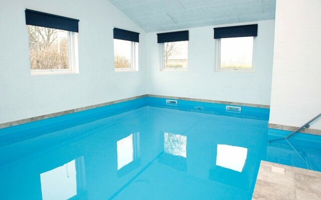 Elite Holiday Home in Vinderup With Private Pool