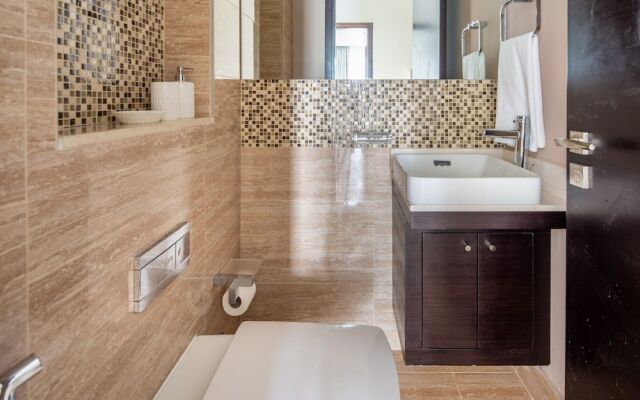 Mesmerizing 1BR Apartment in Grand Downtown Dubai