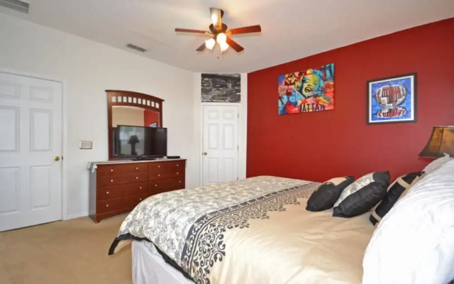 Hampton Lakes 215449