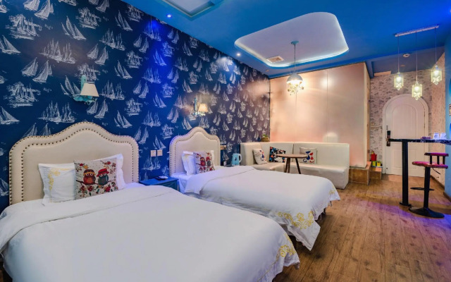 Luoyang Xindouding Theme Inn
