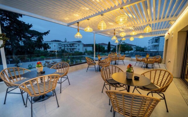 Niso Skiathos