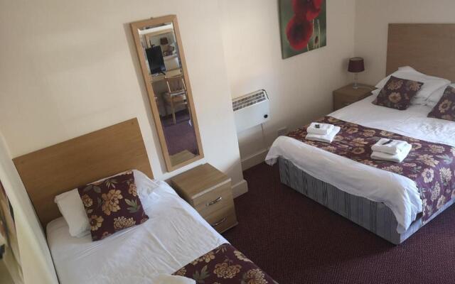 Ferns Farm Hotel & Palms Leisure Club