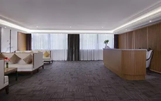 Lianjiang Changmao Holiday Inn (Xinyi middle school store)