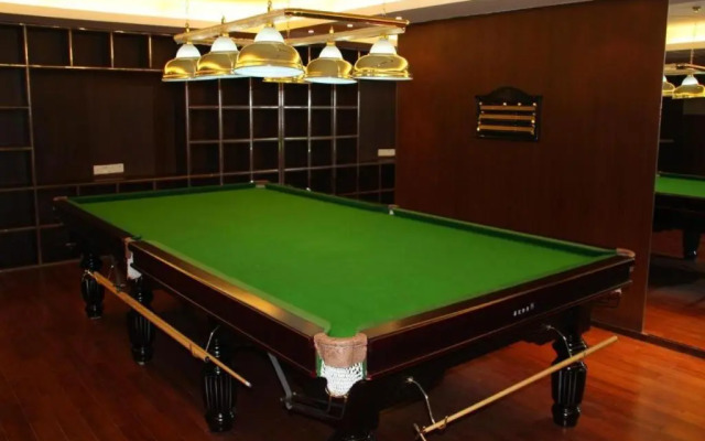 Lotus Hill Yuehai Hotel