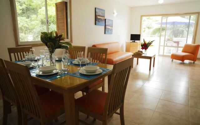 Green9 Hotel & Beach Resort Same