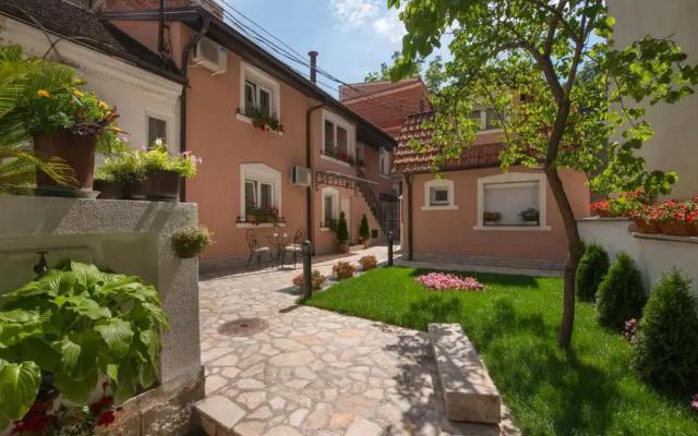 Apartments Jevtic