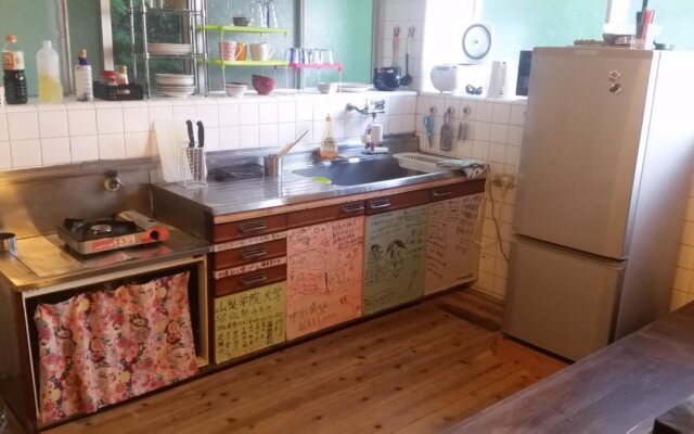 Asian Guesthouse Border - Hostel