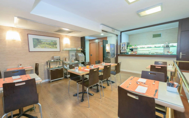 Senator Barcelona Apartments